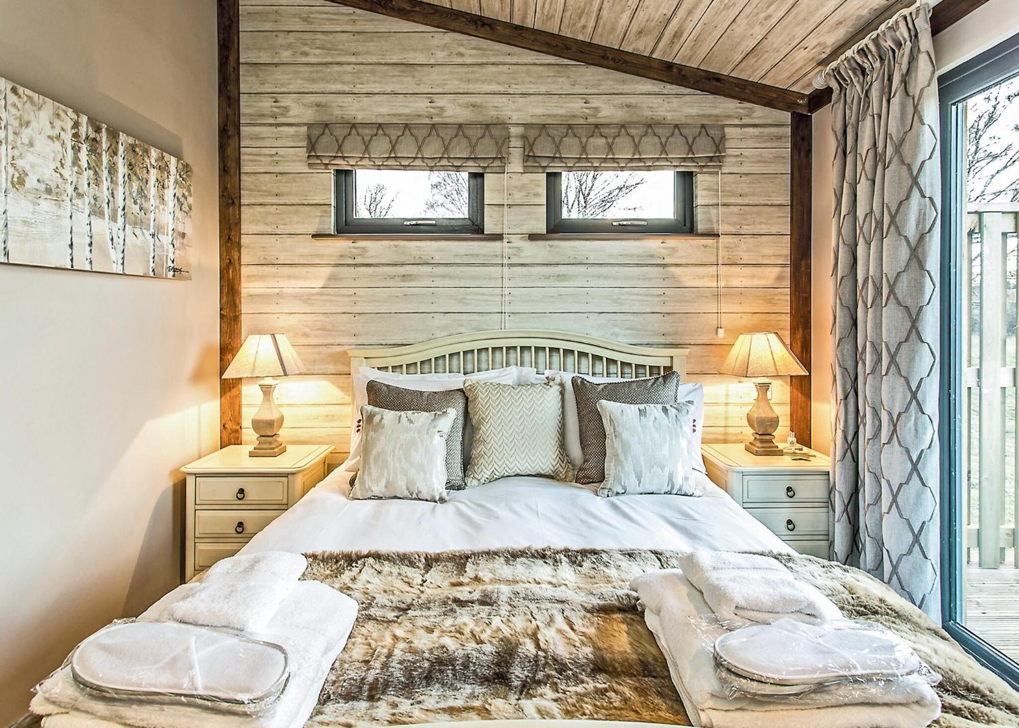 The Sherwood Hideaway Lodges Bothamsall Exterior photo